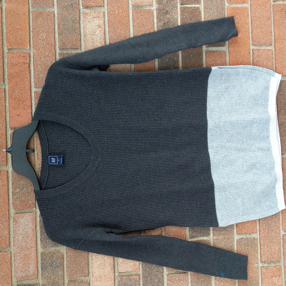 Gap Color Block Sweater Size Xs - image 2